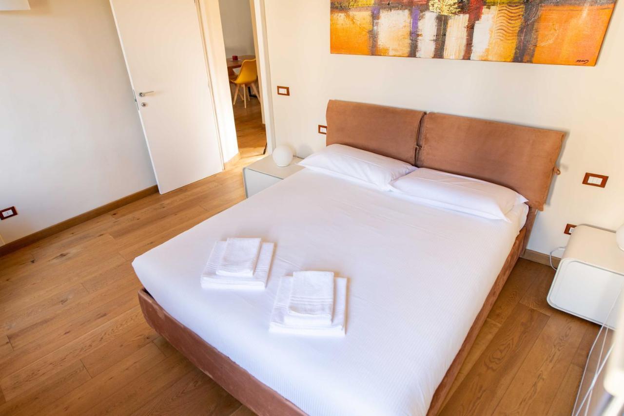 Modern, Bright Near Boboli Gardens & Santo Spirito - Homeunity Florencia Exterior foto